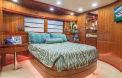 2008 Ocean Alexander 100 Skylounge Megayacht "ROBIN'S NEST" photo 6
