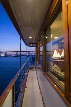 1947 Trumpy Raised Pilot House "Timeless" photo 2
