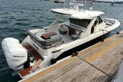 2021 Tiara Yachts 38 LS "Pogue Life" photo 5