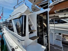 2022 Cutwater C-32 CB "R&J" photo 3