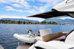 2019 Sea Ray Sundancer 350 Coupe photo 5