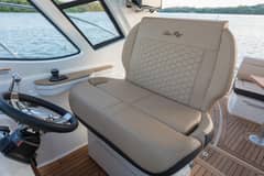 2019 Sea Ray Sundancer 350 Coupe photo 7