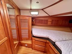 2002 Sabreline 36 Flybridge "Twenty Summers" photo 8