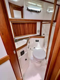 2002 Sabreline 36 Flybridge "Twenty Summers" photo 9