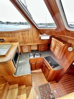 2002 Sabreline 36 Flybridge "Twenty Summers" photo 6