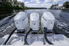 2015 Invincible 42 Open Fisherman photo 7