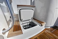 2019 Viking 80 Convertible photo 4