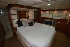 1998 Hatteras 74 Sportdeck "The Dream" photo 4