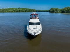 2005 Sea Ray 420 Sedan Bridge "Lil Peace" photo 2