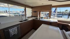 2025 Aquila 54 ENCLOSED BRIDGE photo 9
