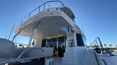 2025 Aquila 54 ENCLOSED BRIDGE photo 3