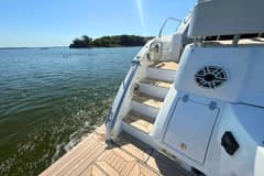 2020 Cruisers Yachts 50 CANTIUS photo 7