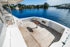2015 Hatteras GT63 photo 9