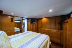 2001 Ocean Alexander 602 MKI "CHANGE OF LATITUDE" photo 4