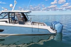 2023 Boston Whaler photo 9
