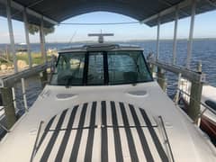 2011 Cruisers Yachts 420 Sports Coupe photo 9