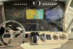 2020 Boston Whaler 420 Outrage photo 7