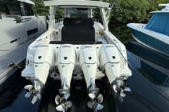 2020 Boston Whaler 420 Outrage photo 6