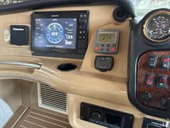 2004 Carver 466 Motor Yacht photo 4