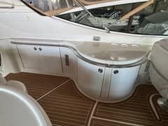 2004 Carver 466 Motor Yacht photo 2