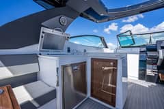 2022 Cruisers Yachts GLS OB "Walking on Water" photo 9