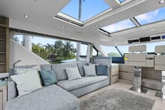 2021 Monte Carlo Yachts MCY 76 Skylounge photo 7