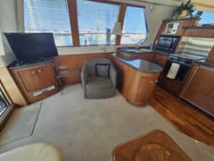 1999 Carver 530 Voyager "Swan" photo 3