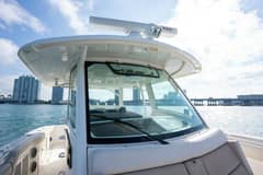 2020 Boston Whaler 380 Outrage Center Console "2nd Ammendment" photo 8