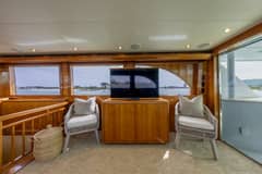 2004 Hatteras Sport Deck "HAVILAH" photo 2