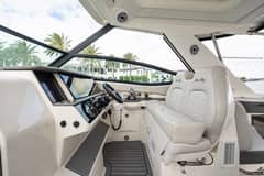 2021 Sea Ray Sundancer 320 Outboard "MOJO" photo 8