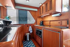 1999 Offshore Yachts 48 Pilothouse "INDIGO" photo 9