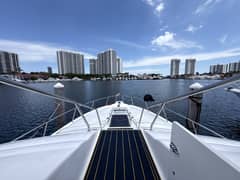 2001 Sea Ray 450 Express Bridge photo 2