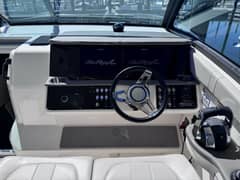 2021 Sea Ray 320 Sundancer photo 4