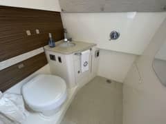 2017 Boston Whaler Outrage photo 5
