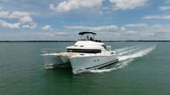 2005 Lagoon Power 43 photo 6