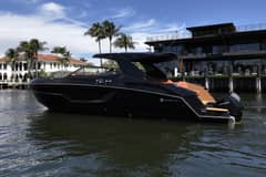 2022 Cruisers Yachts 38 GLS OB photo 2