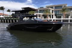 2022 Cruisers Yachts 38 GLS OB photo 1