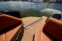 2022 Cruisers Yachts 38 GLS OB photo 8