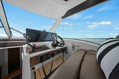2014 Cruisers Yachts 48 Cantius "Freedom" photo 7