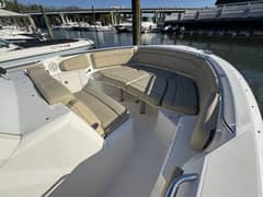 2019 Pursuit S 328 Sport photo 7