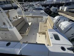 2019 Pursuit S 328 Sport photo 5