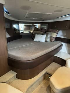 2016 Sea Ray 350 Sundancer photo 8