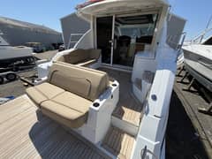 2016 Cruisers Yachts 41 Cantius photo 8