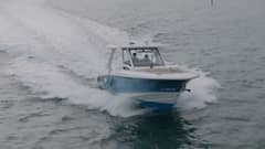 2019 Boston Whaler 350 Realm photo 4