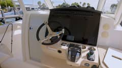 2019 Boston Whaler 350 Realm photo 6