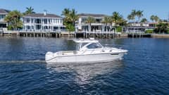 2018 Pursuit 325 OS "Offshore Asset" photo 2