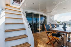 2014 Hatteras 80 photo 7