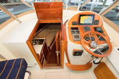 1997 Hinckley Runabout 29 "Golden Gate" photo 4