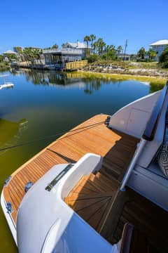 1997 Broward 108 Raised Pilothouse photo 1