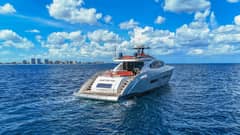 2010 Lazzara Yachts LSX 92 photo 6